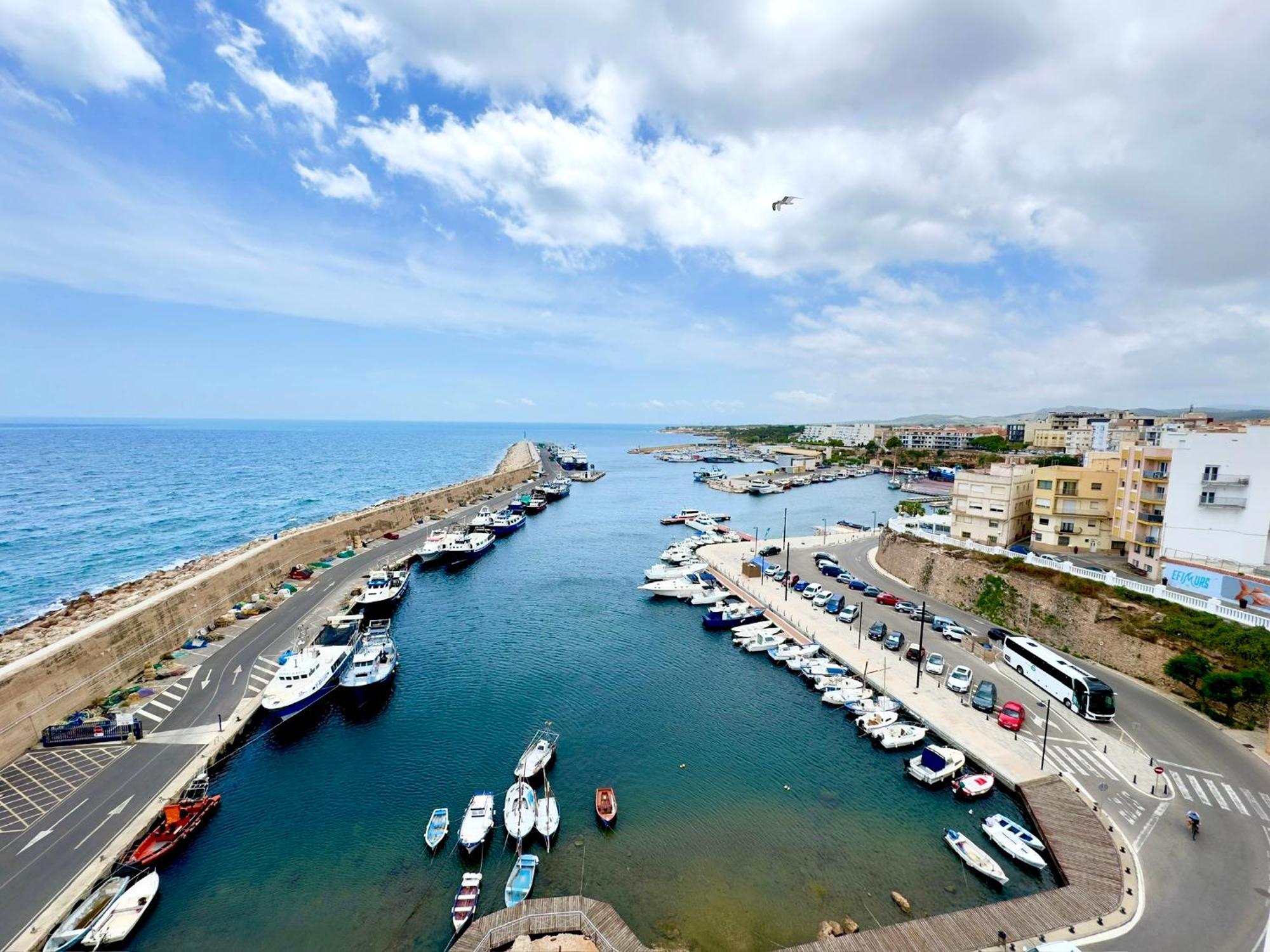 Charming Sea Front 3 Bedroom Apartment - Incredible Views! L'Ametlla de Mar Exterior photo